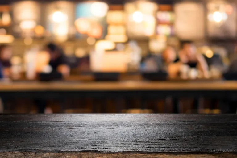 Baden AG - Zeugenaufruf nach Schlägerei vor der Go in Bar 