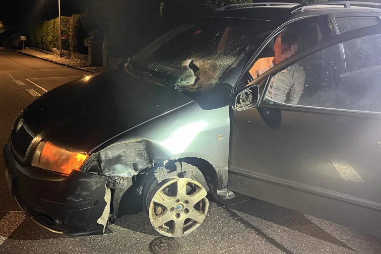 Unfall Döttingen AG – Fahrer betrunken und ohne Führerschein