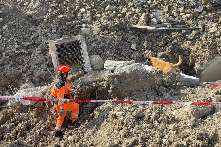 Baugrubendrama in Feusisberg SZ - Todesopfer konnten geborgen werden