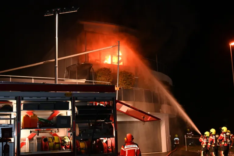 Uznach SG - Brand auf Balkon