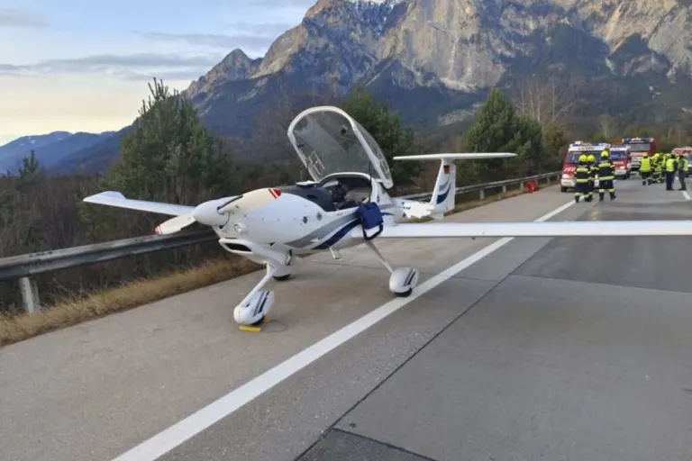 Arnoldstein K – Notlandung eines Motorsegelflugzeugs auf der A2