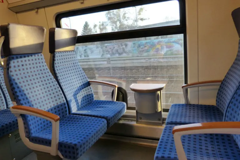 Ditzingen - Unbekannter entblösst sich vor zwei Mädchen