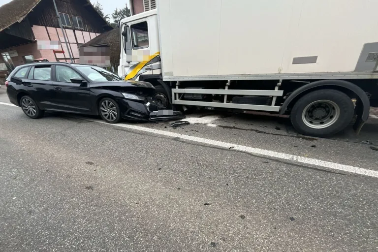 Unfall in Kriegstetten SO –  Navigationsgerät lenkte Autofahrer ab