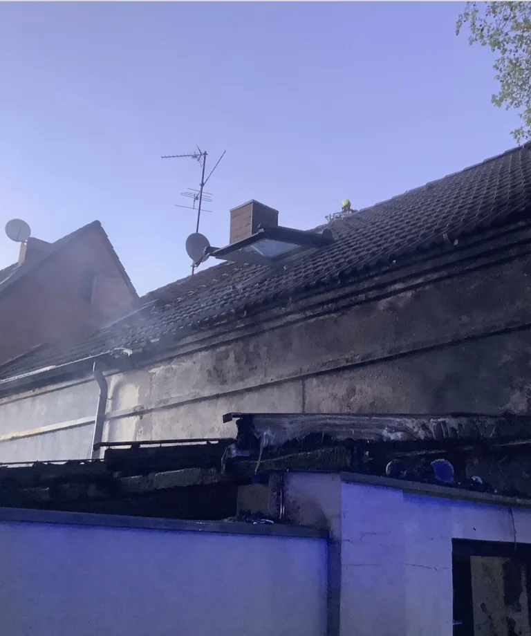 Brand in Gelsenkirchen – Explosion im Anbau eines Wohnhauses
