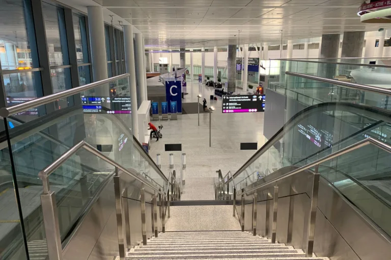Klagenfurt – Betrunkene sorgen für Polizeieinsatz am Flughafen