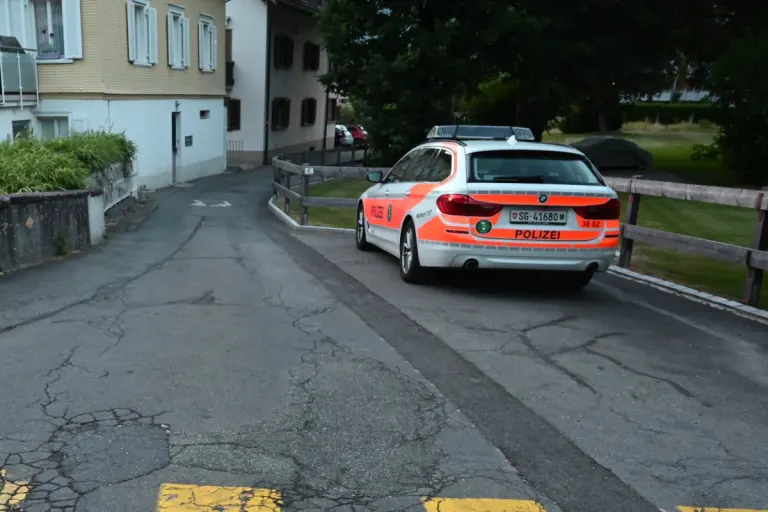 Bad Ragaz SG - Helikoptereinsatz nach Unfall mit E-Scooter