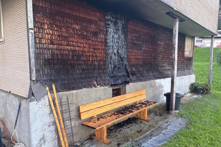 Lütisburg SG – Polizei ermittelt nach Fassadenbrand wegen Brandstiftung