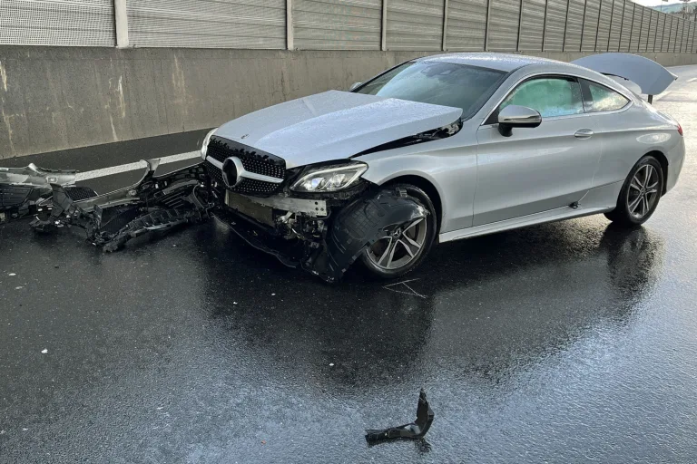 Emmen (Emmenbrücke) LU – Lenkerin bei Unfall auf der A2 verletzt