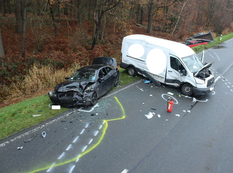 B235 Bösensell – Vier Verletzte bei Unfall