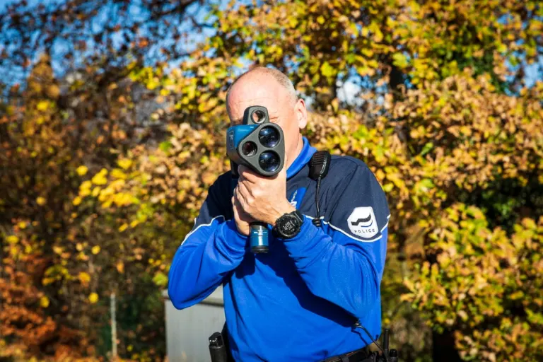 Vuisternens-en-Ogoz FR - Fahrzeug von Raser gleich beschlagnahmt!