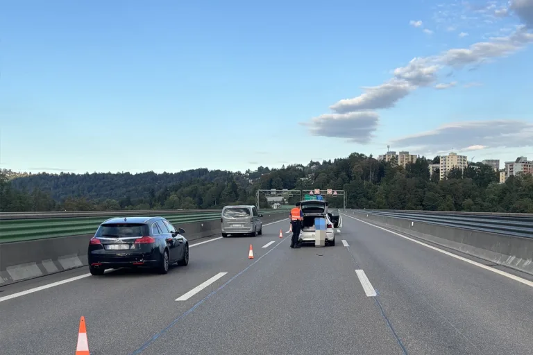 St. Gallen SG – Stau nach Auffahrkollision auf A1