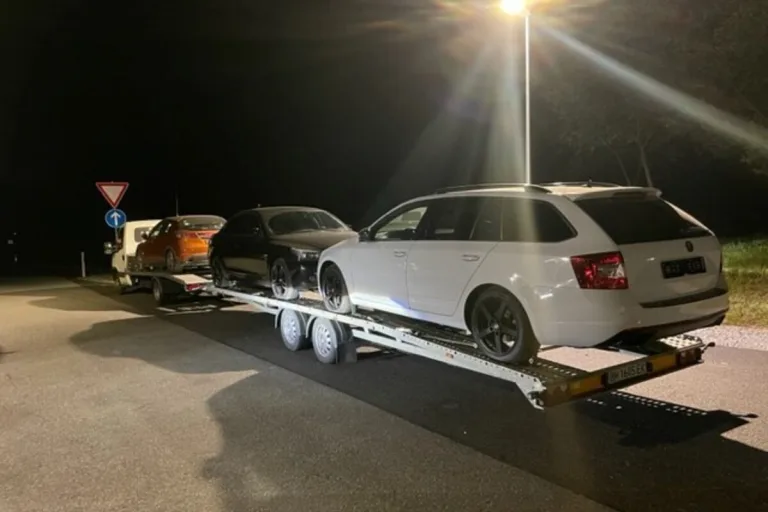 Autobahn 96 bei Sigmarszell - Autoschmuggel aus der Schweiz gestoppt 
