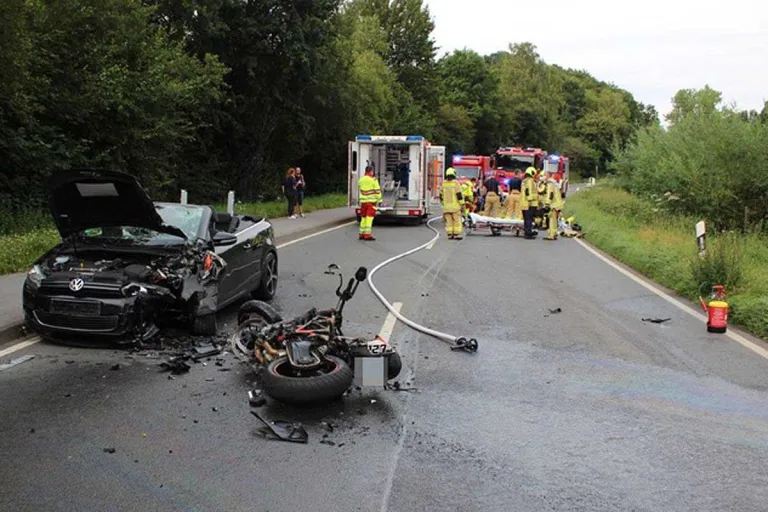 Mausbach – Mann bei Unfall getötet - Polizei sucht Zeugen nach schrecklichem Unfall