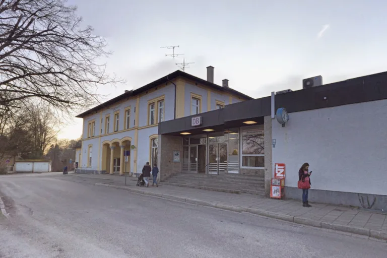 Tutzing – Angriff mit Schreckschusspistole am Bahnhof