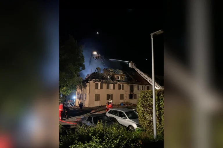 Thalwil ZH – Langer Einsatz durch Brand in Mehrfamilienhaus
