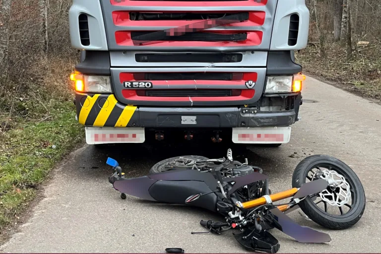 Schweizersholz TG – Jugendlicher Motorradfahrer bei Kollision verletzt