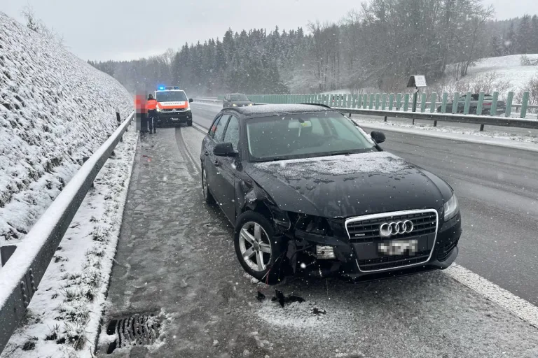 A1 Gossau SG – Ohne Führerausweis Selbstunfall verursacht