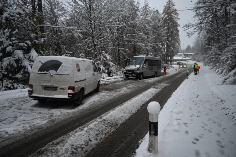 Schnee sorgt für Verkehrsunfälle in Triesen und Mauren