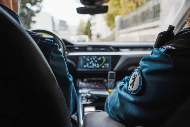 St.Gallen – Während der Kontrolle davongefahren