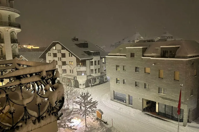 Unwetterwarnung - Starke Regenfälle und viel Neuschnee in den Bergen!