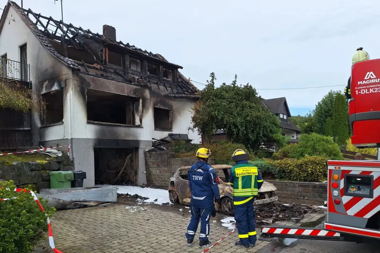 Gummersbach NW – Frau stirbt bei Wohnhausbrand