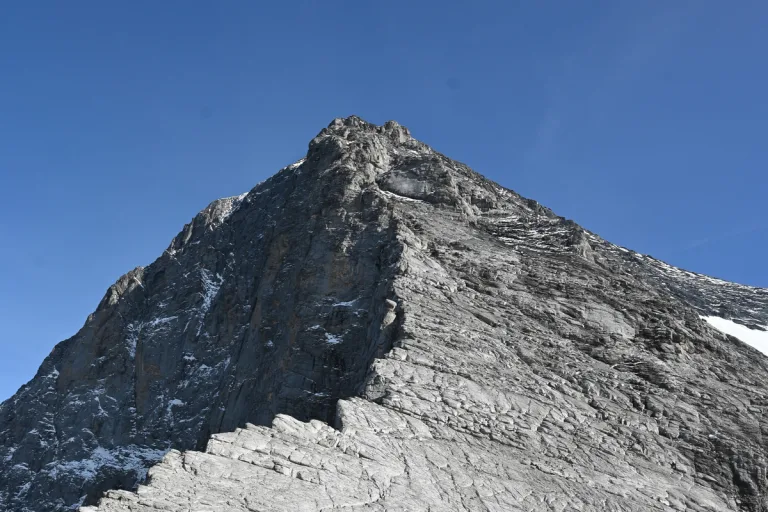 Wengen BE - Bergsteiger am Eiger-Westgrat tödlich abgestürzt