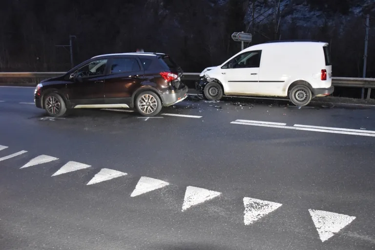 Fideris GR – Auffahrunfall bei Abbiegevorgang
