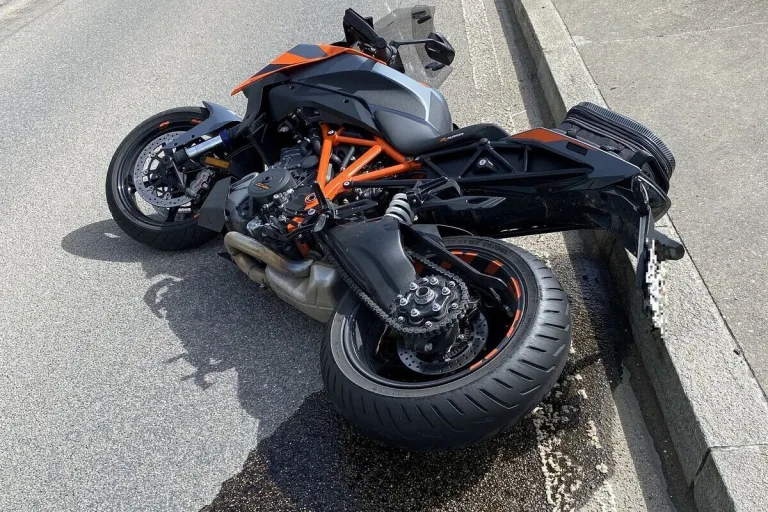 Unfall in Arlesheim BL - Vom Motorrad gestürzt