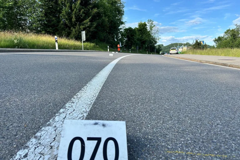 Bäretswil ZH – Tödlicher Verkehrsunfall mit Motorrad