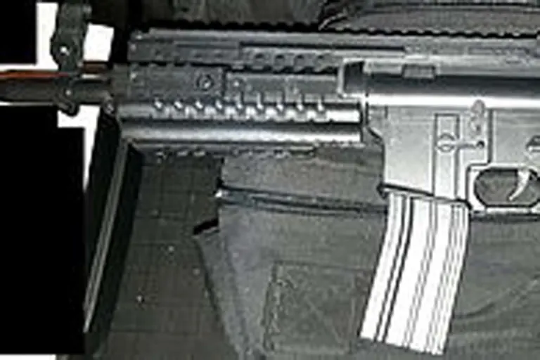 Aachen - Polizei beschlagnahmt Waffen