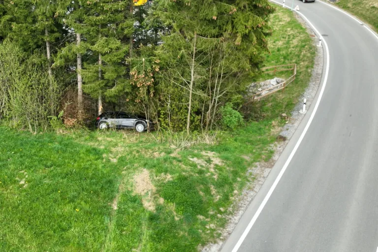 Walzenhausen AR – Bei Unfall von der Strasse abgekommen - Verdacht auf Fahrunfähigkeit
