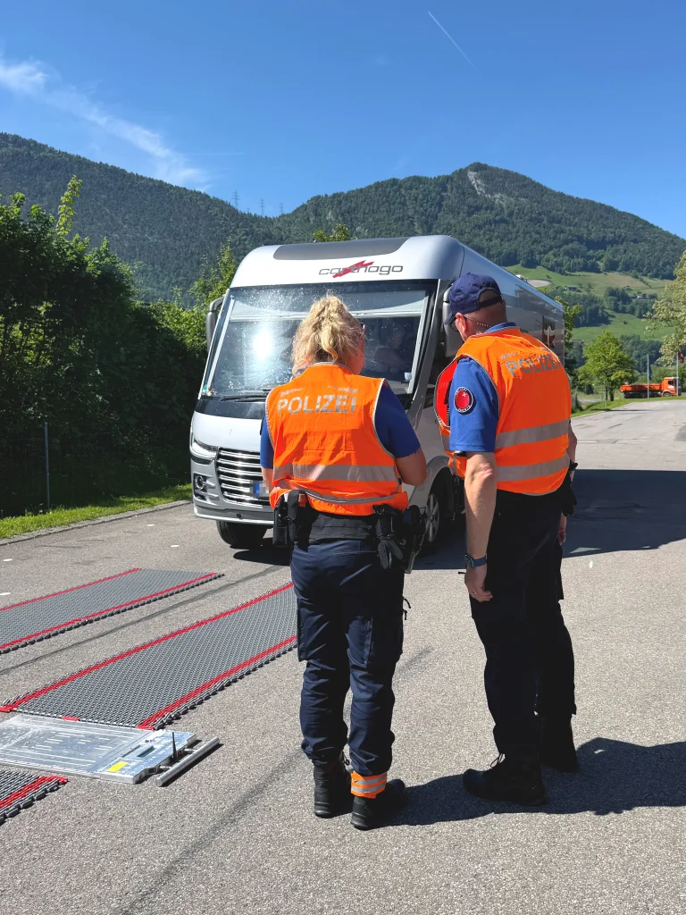 Kantonspolizei Schwyz lädt zum Camper-Check ein
