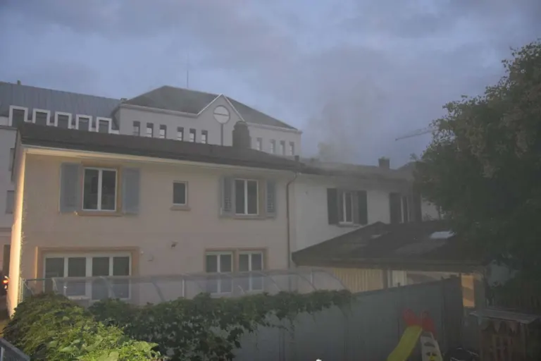Solothurn - Brand mit starker Rauchentwicklung in Geschäftsliegenschaft