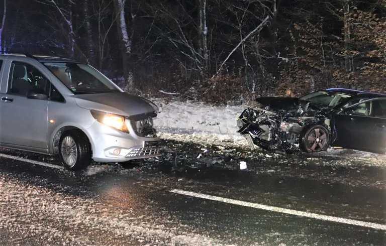 Kreis Höxter – Viele Verkehrsunfälle aufgrund winterlicher Witterungslage
