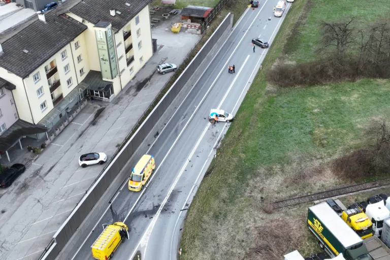 Schiers GR – Drei Personen nach Unfall im Spital