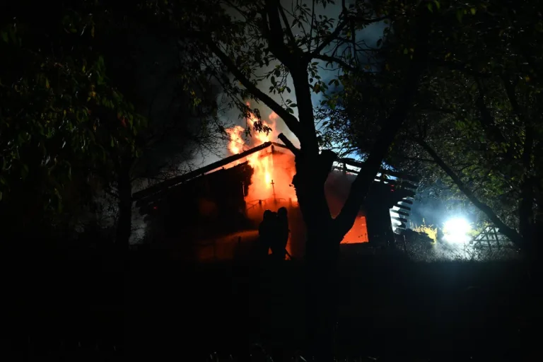 Brand im Kanton St. Gallen - Haus in Oberhelfenschwil von den Flammen zerstört