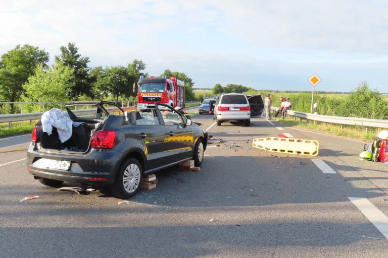 Ladekop – 29-jährige Autofahrerin bei Unfall schwer verletzt
