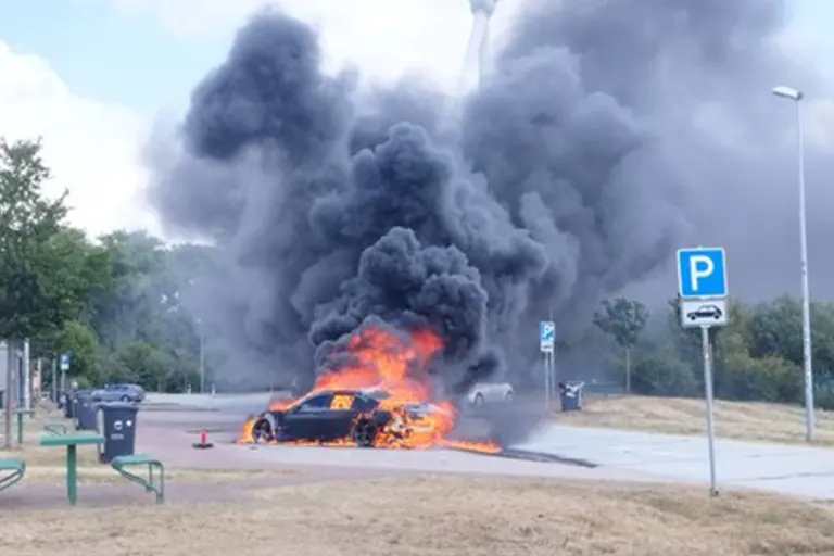  A1 Dinklage NI – BMW auf Autobahn Vollbrand