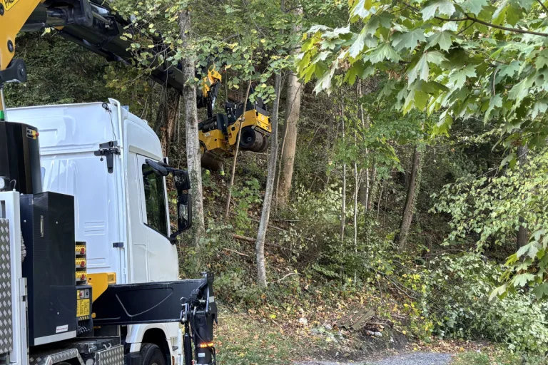 Mühlehorn GL – Arbeiter bei Unfall mit Kombiwalze verletzt