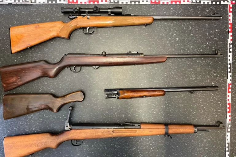 Wuppertal – Waffen nach Nachbarschaftsstreit entdeckt