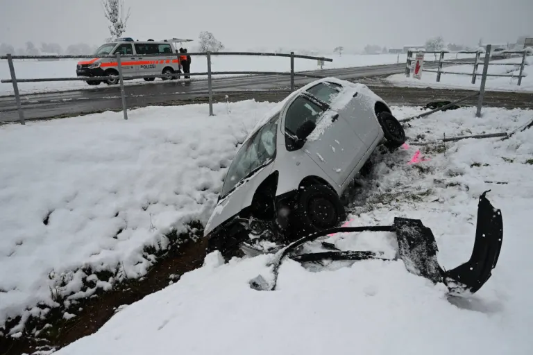 Kanton St. Gallen – Winterliche Verhältnisse führen zu Unfällen