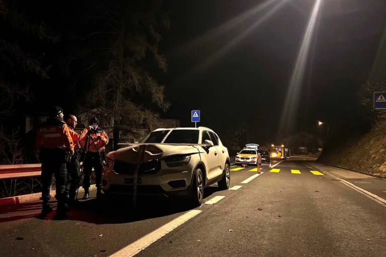 Lichtensteig SG - Fussgänger bei Unfall schwer verletzt