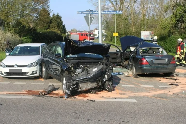 Goch - Schwerer Verkehrsunfall auf der Neuen Kranenbruger Straße