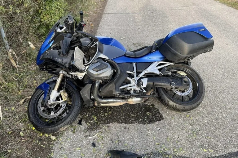 A1/Payerne VD - Motorradfahrer nach Unfall schwer verletzt 