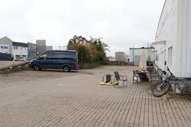 Postbauer-Heng BY – Zeugenaufruf nach Tötungsdelikt mit drei Schwerverletzten