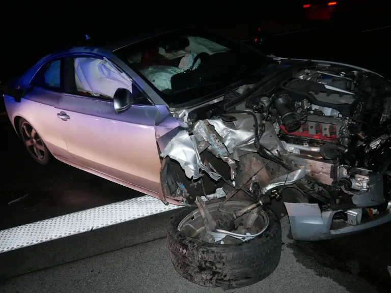 A1 Sittensen– Unfall nach Sekundenschlaf