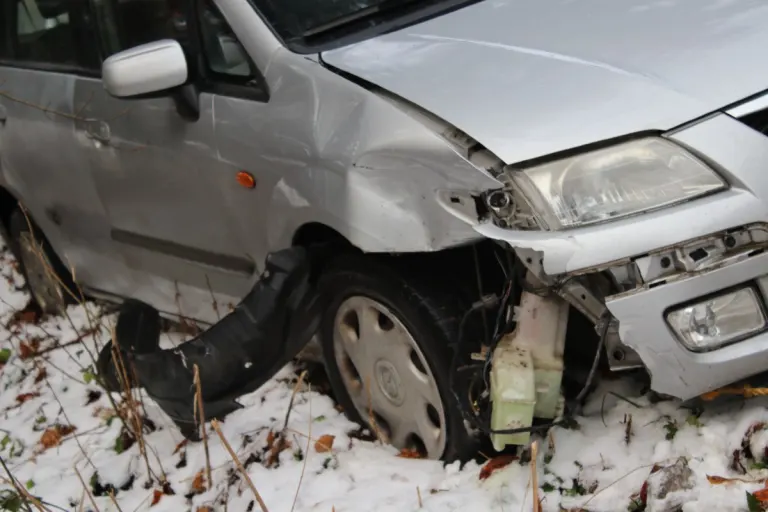 Verkehrsunfall in Eggerstanden AI - Totalschaden wegen Griff in Fussraum