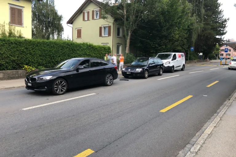 Wittenbach SG - Rund 16'000 Franken Sachschaden bei Auffahrunfall