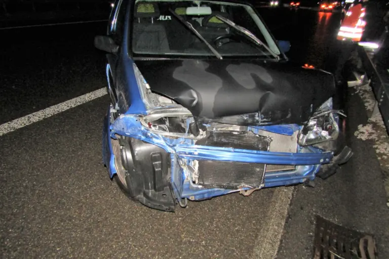Wegen Sekundenschlaf auf der A3 bei Bilten GL verunfallt!