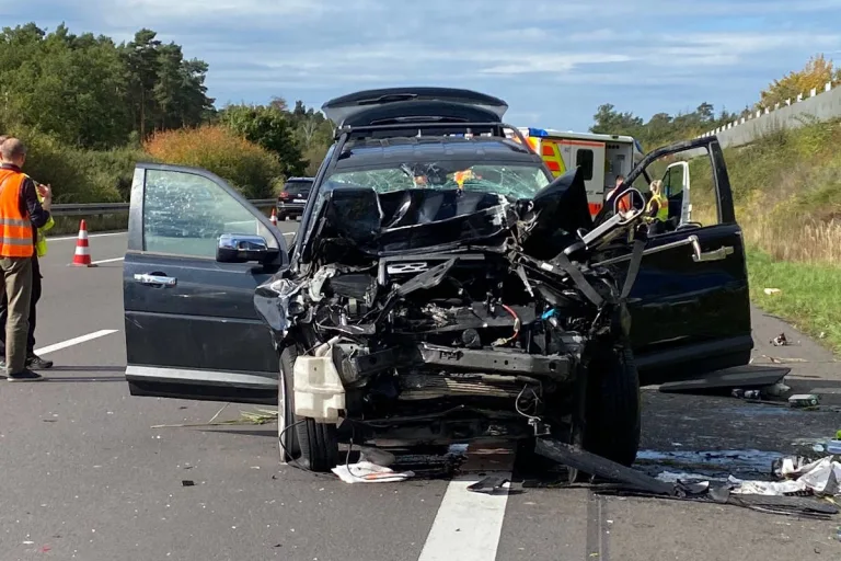 A2 Helmstedt – 4 Verletzte bei Verkehrsunfall auf der Autobahn